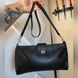 Vintage Coach Black Penelope Demi Crossbody 9818🖤